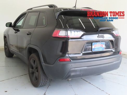 Used 2021 Jeep Cherokee Latitude Plus FWD image 5