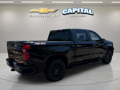 Used 2026 Chevrolet Silverado 1500 Custom w/ LPO, Dark Essentials Package AWD/4WD image 5