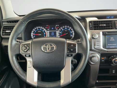 Used 2016 Toyota 4Runner SR5 RWD image 10