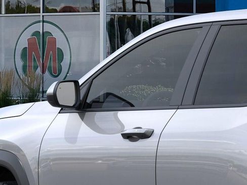 New 2026 Chevrolet Equinox LT image 12