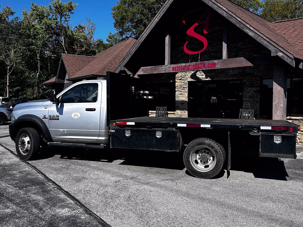 Used 2015 RAM 5500 Tradesman RWD image 2