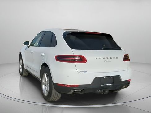 Used 2018 Porsche Macan image 21