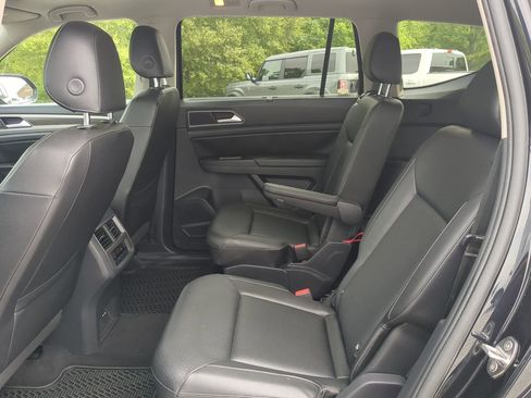 Used 2019 Volkswagen Atlas SEL FWD image 12