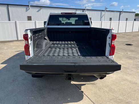 Used 2024 Chevrolet Silverado 2500 Custom w/ Custom Value Package AWD/4WD image 13