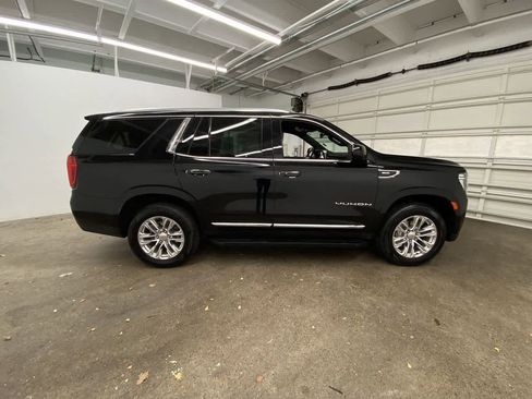 Used 2023 GMC Yukon SLT image 7