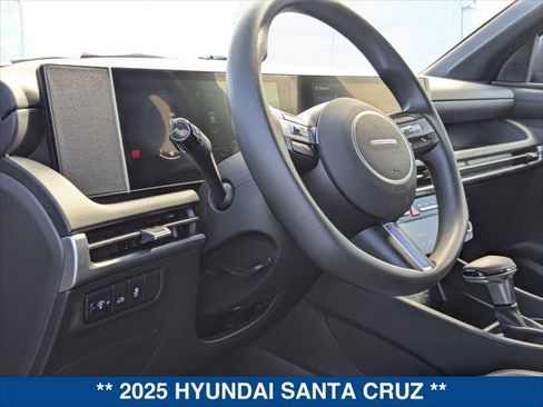 Used 2025 Hyundai Santa Cruz SEL image 12
