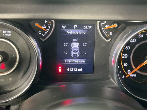 Used 2023 Jeep Wrangler Sport S image 12