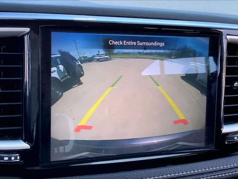 Used 2022 Chrysler Pacifica Touring-L image 29