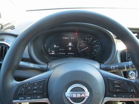 Used 2022 Nissan Kicks SV image 22