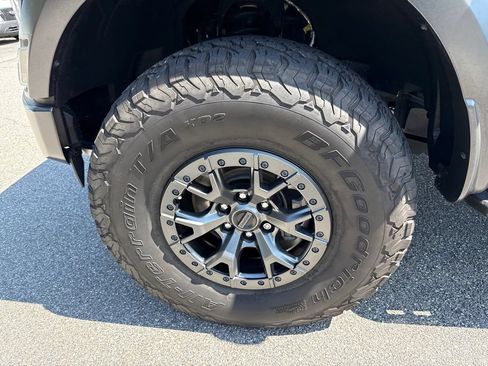 Used 2021 Ford F150 Raptor w/ Raptor 37 Performance Package AWD/4WD image 11