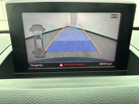 Used 2018 Audi Q3 2.0T Premium Plus w/ S Line Competition Package AWD/4WD image 27