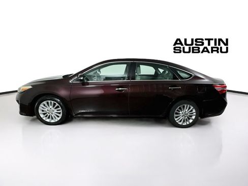 Used 2013 Toyota Avalon XLE Touring FWD image 4