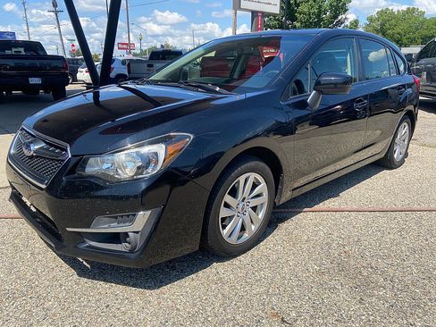 Used 2015 Subaru Impreza 2.0i Premium AWD/4WD image 9