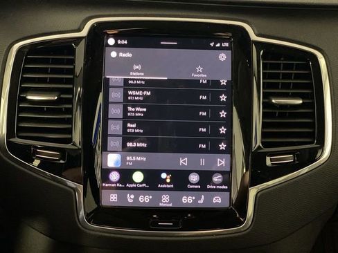 Used 2023 Volvo XC90 B5 Plus w/ Protection Package Premier image 12