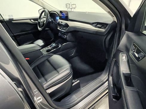Used 2022 Ford Escape SEL w/ Technology Package AWD/4WD image 26