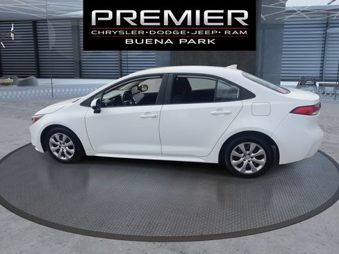 Used 2024 Toyota Corolla LE FWD image 5