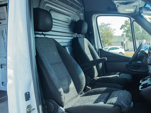 Used 2020 Mercedes-Benz Sprinter 2500 w/ Driver Convenience Package image 11