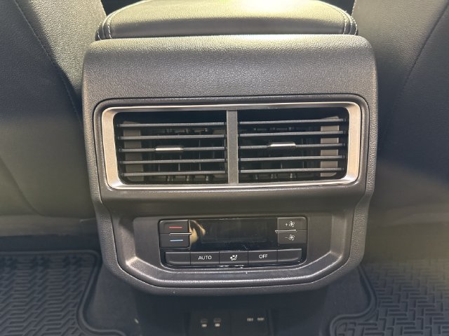 Used 2026 Volkswagen Atlas SE AWD/4WD image 23