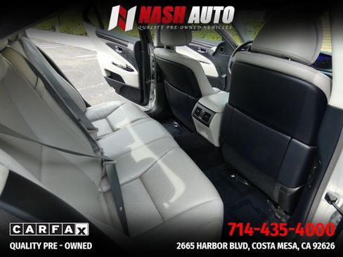 Used 2016 Lexus LS 460 w/ Comfort Package image 38