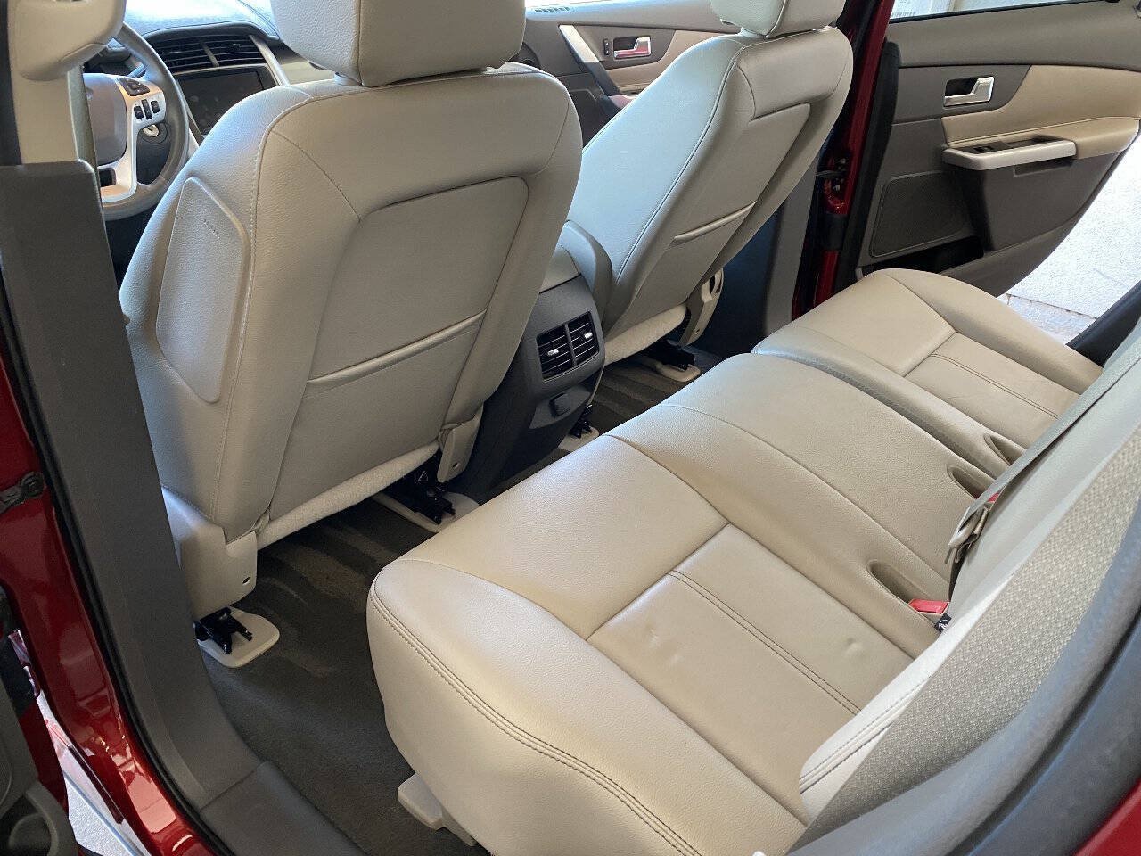 Used 2013 Ford Edge SEL FWD image 30