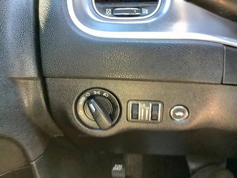 Used 2019 Dodge Charger SXT w/ Travel & Safety Group RWD image 43