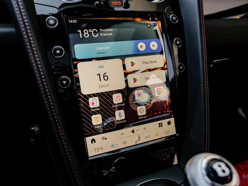 Used 2018 Bentley Flying Spur S V8 image 73