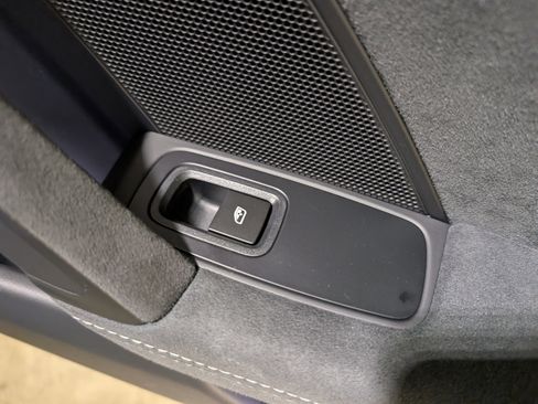 Used 2024 Porsche 911 Targa 4 GTS image 28