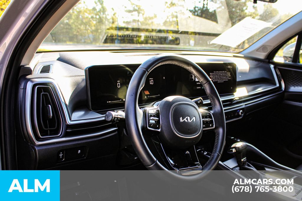 Used 2025 Kia Sorento S w/ Panoramic Sunroof Package FWD image 23