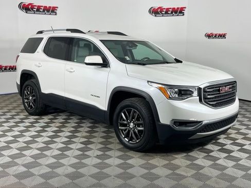 Used 2017 GMC Acadia SLT image 2