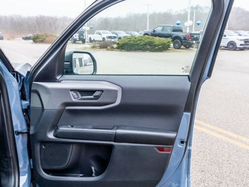 Used 2025 Ford Bronco Sport Big Bend w/ Black Appearance Package image 21