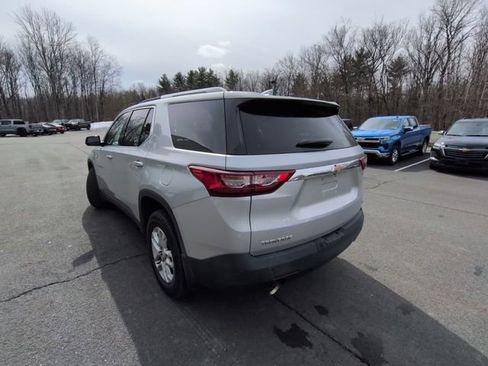 Used 2018 Chevrolet Traverse LT image 3