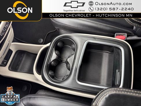 Used 2024 Chrysler Pacifica Touring-L image 25