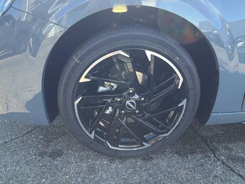 New 2026 Nissan Sentra SR image 10