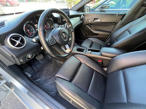 Used 2018 Mercedes-Benz CLA 250 image 9