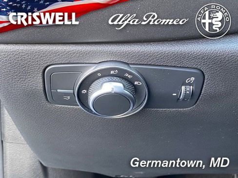 New 2025 Alfa Romeo Tonale w/ Premium Package image 34