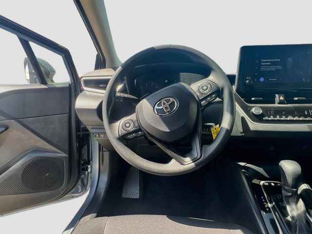 Used 2025 Toyota Corolla LE FWD image 11