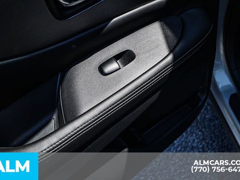 Used 2023 Nissan Murano SV image 37