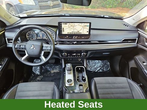 Used 2025 Mitsubishi Outlander SE AWD/4WD image 8