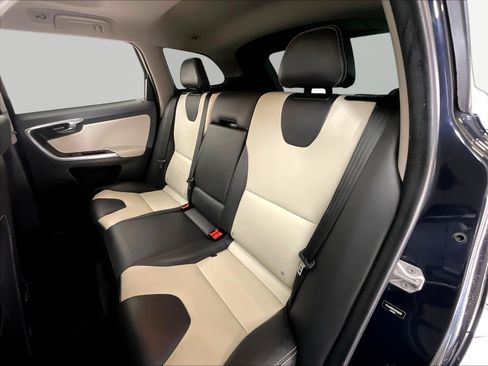 Used 2017 Volvo XC60 T5 Dynamic w/ Preferred Option Package FWD image 22