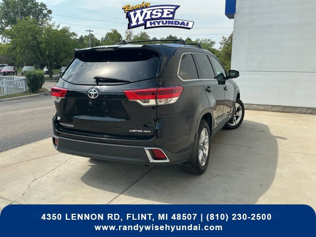 Used 2019 Toyota Highlander Limited Platinum AWD/4WD image 13