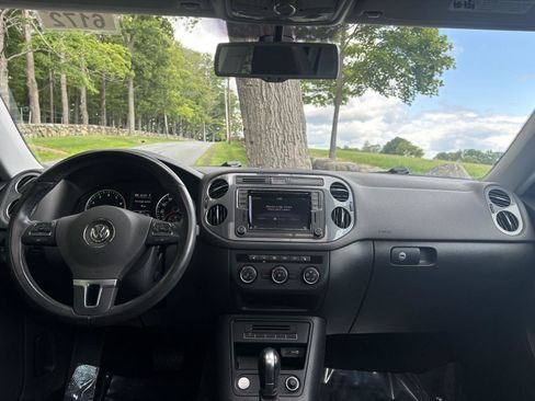 Used 2016 Volkswagen Tiguan SE AWD/4WD image 6