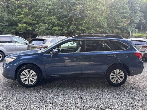 Used 2019 Subaru Outback 2.5i Premium AWD/4WD image 2