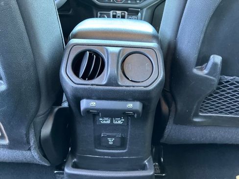 Used 2024 Jeep Wrangler Unlimited Rubicon 4xe AWD/4WD image 20