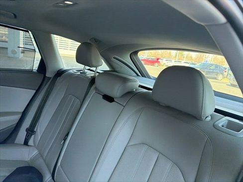 Used 2019 Audi A4 2.0T allroad Premium Plus w/ Premium Plus Package image 9