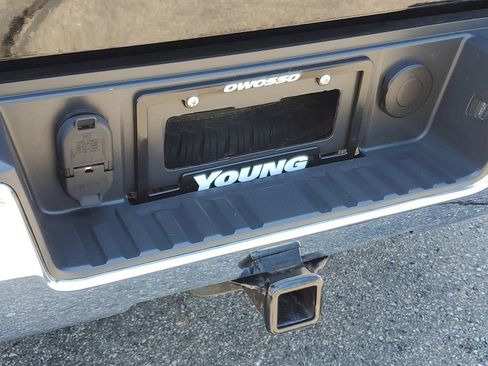 Used 2015 GMC Sierra 1500 SLE w/ SLE Value Package AWD/4WD image 31