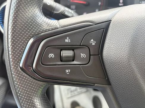 Used 2024 Chevrolet Trax LS w/ LS Convenience Package FWD image 21