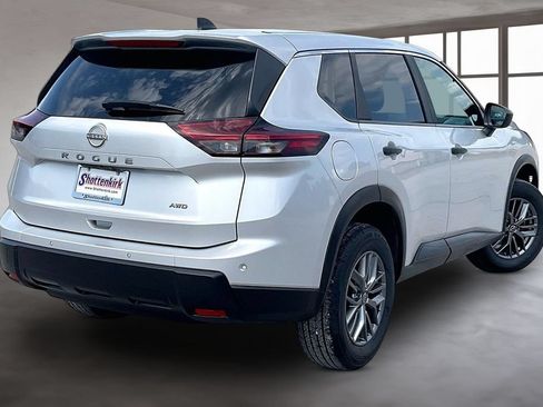 Used 2024 Nissan Rogue S AWD/4WD image 6