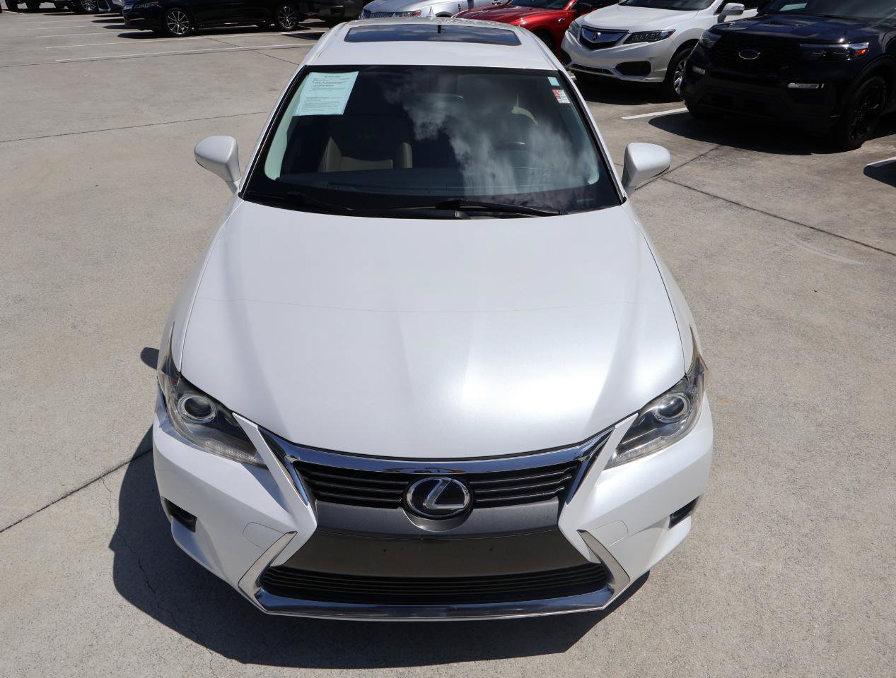 Used 2016 Lexus CT 200h w/ Seat Comfort Package FWD image 11