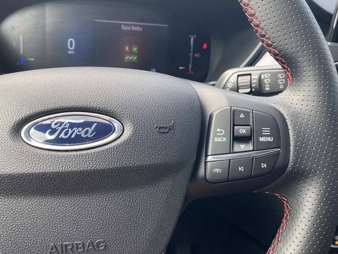 Certified 2025 Ford Escape ST-Line AWD/4WD image 30