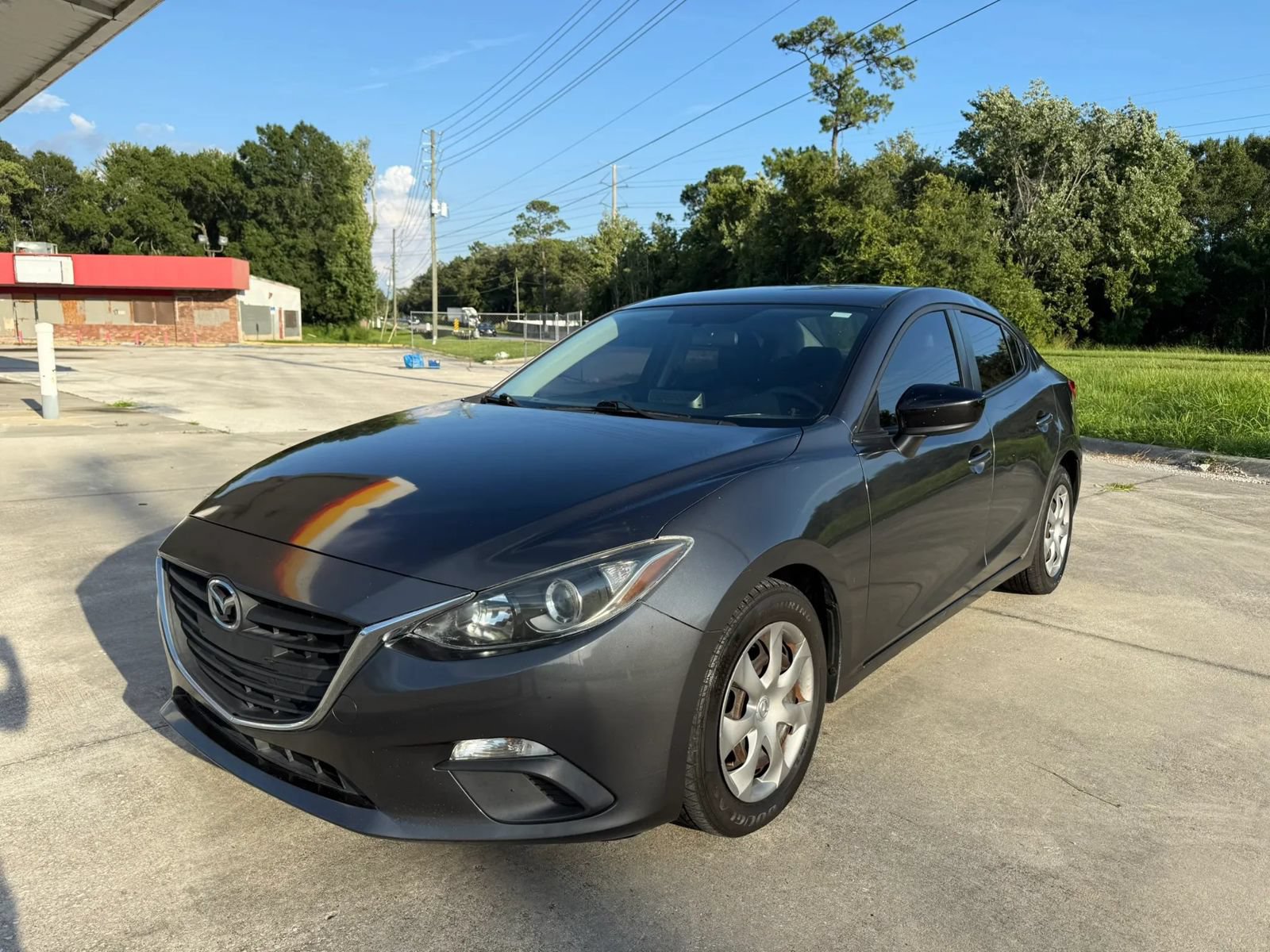 Used 2014 MAZDA MAZDA3 i SV FWD image 2